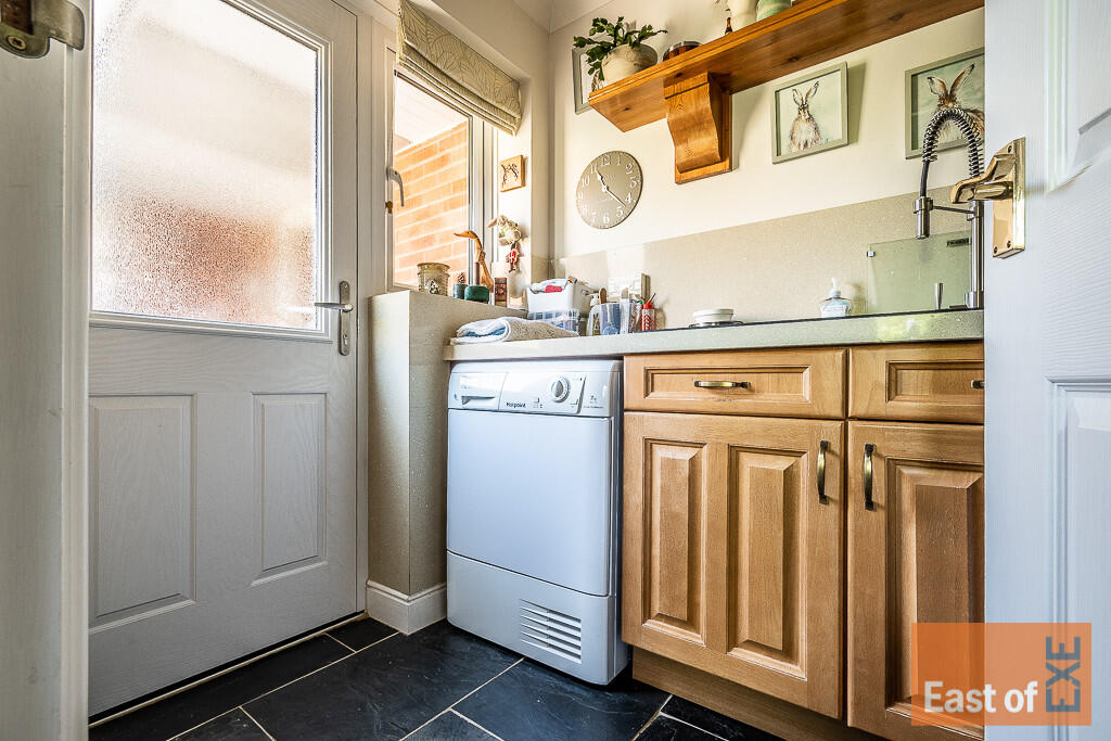 25 Well Oak Park ...