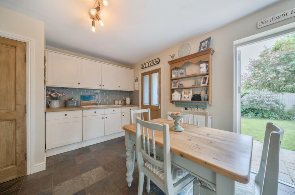 5-7-681c218975876-1282771-ARW-7