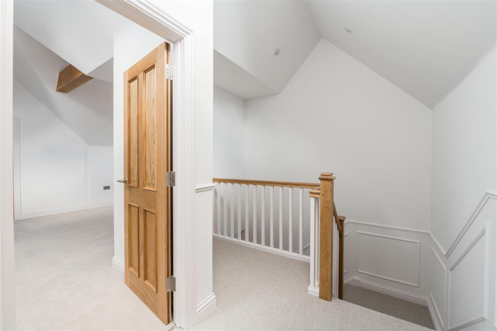 Gosmore Ley Close-67.jpg