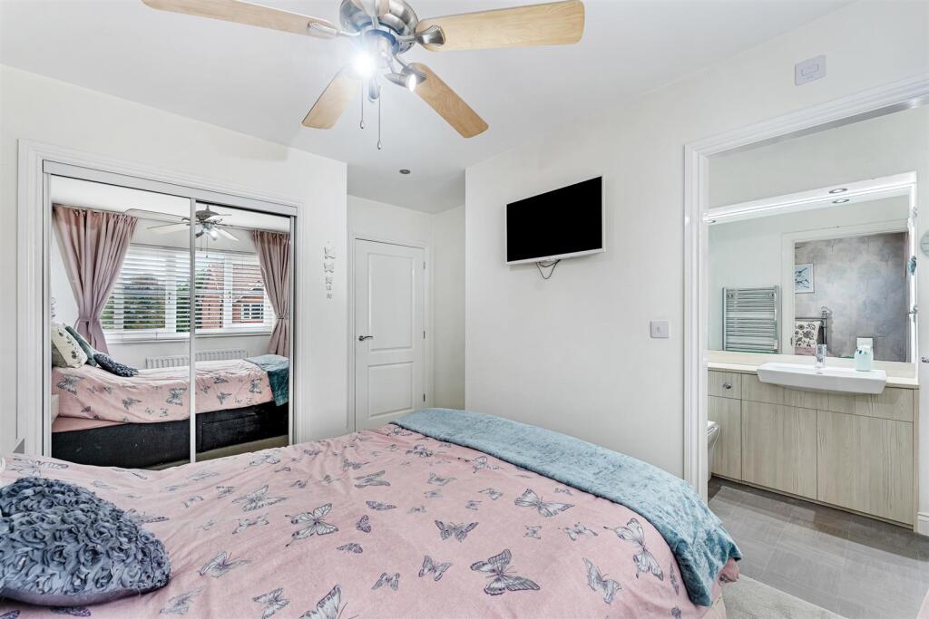 12 Atherton Drive-12.jpg