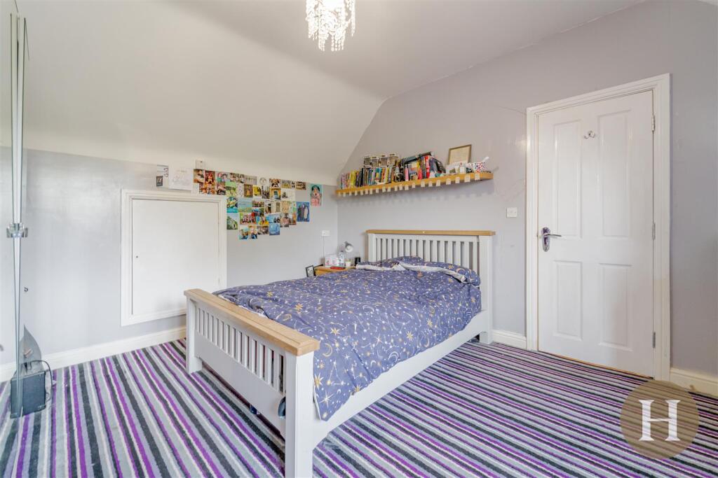 Hadleigh Estate Agents-34.jpg