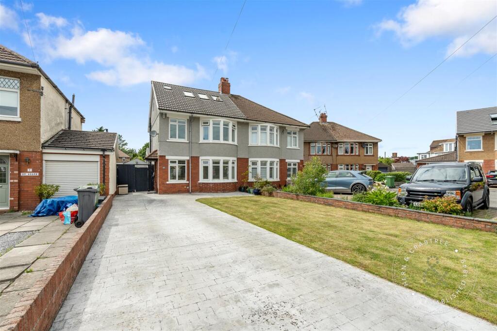 St Asaph Close, HernCrabtree (20).jpg