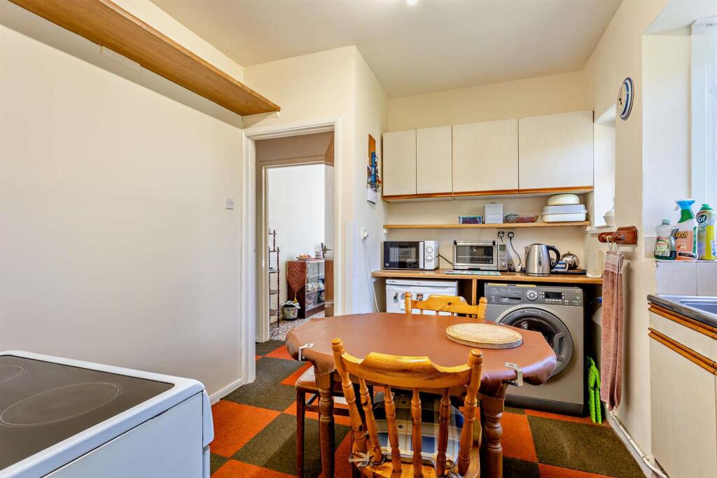 8646187-interior10-8