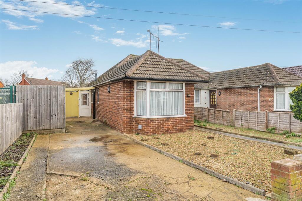 83 St Anne's Road, Banbury-1.jpg