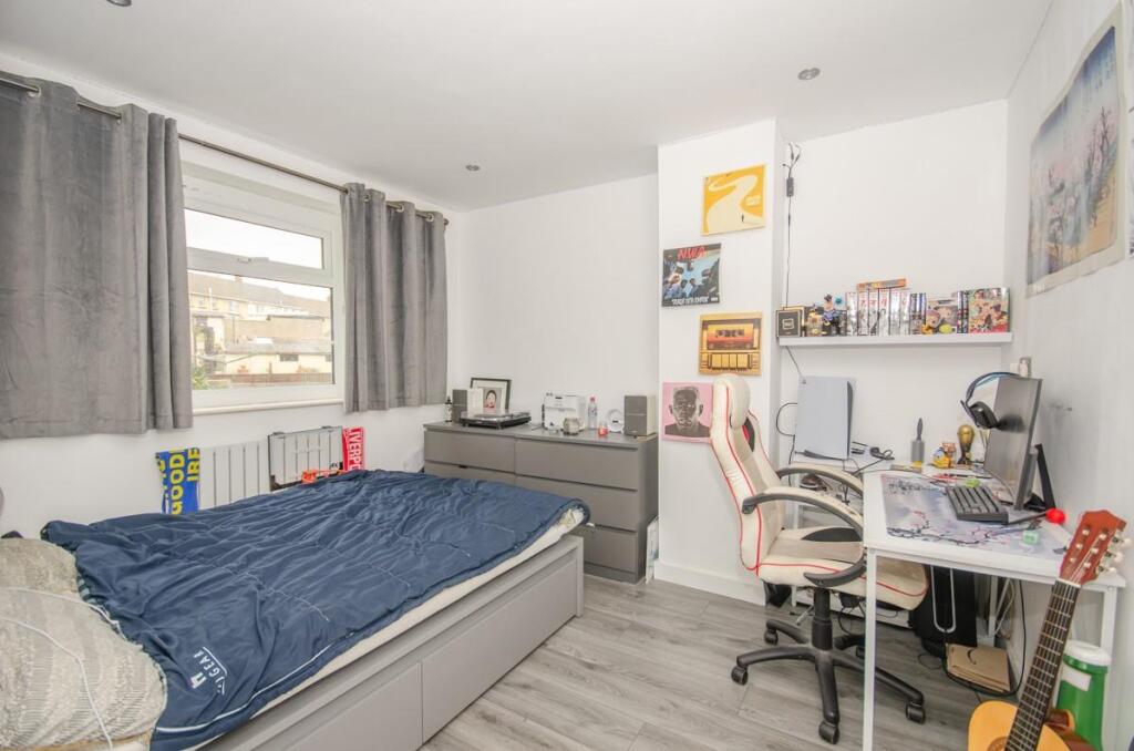 Bedroom 2.jpg