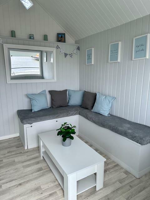 Beach Hut 1.jpg