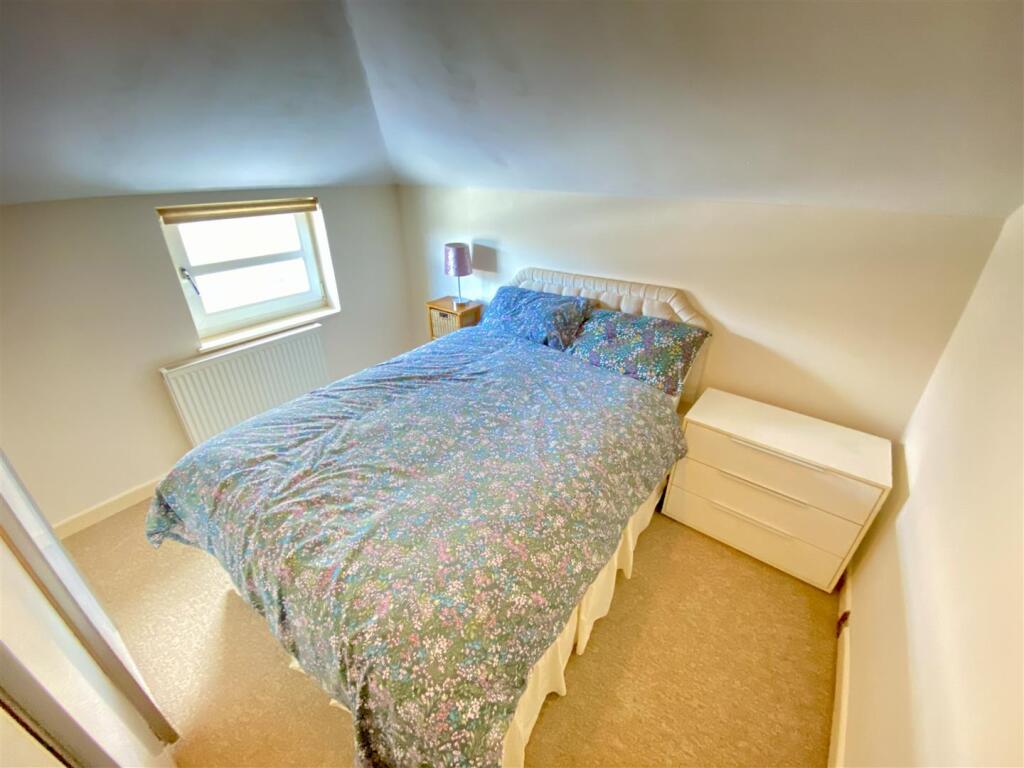 Rear Bedroom