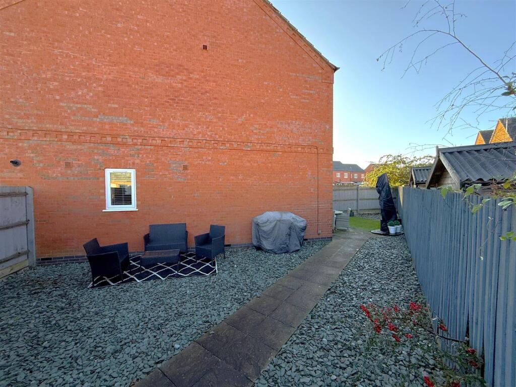 Garden C.JPG
