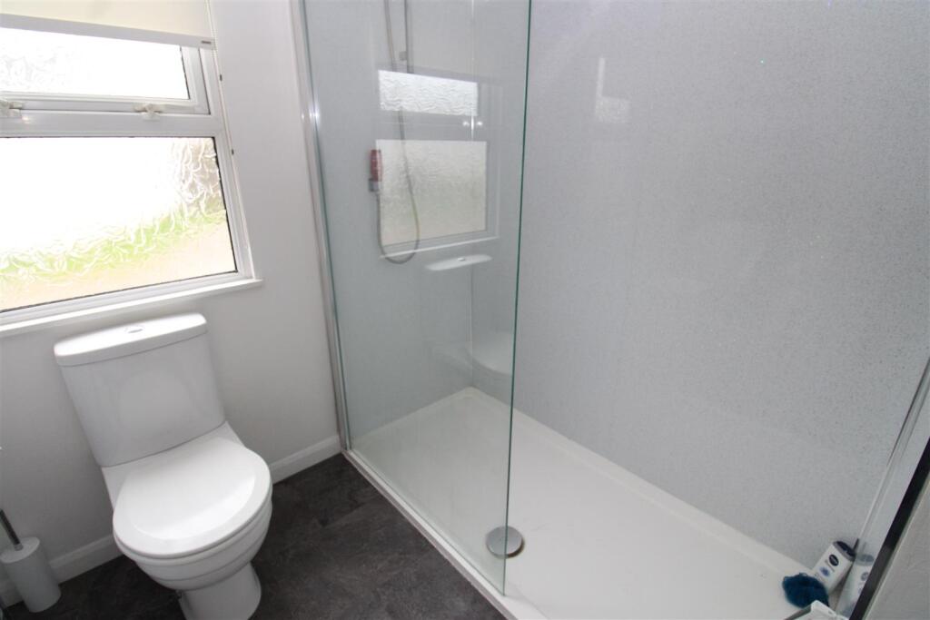 shower room.JPG