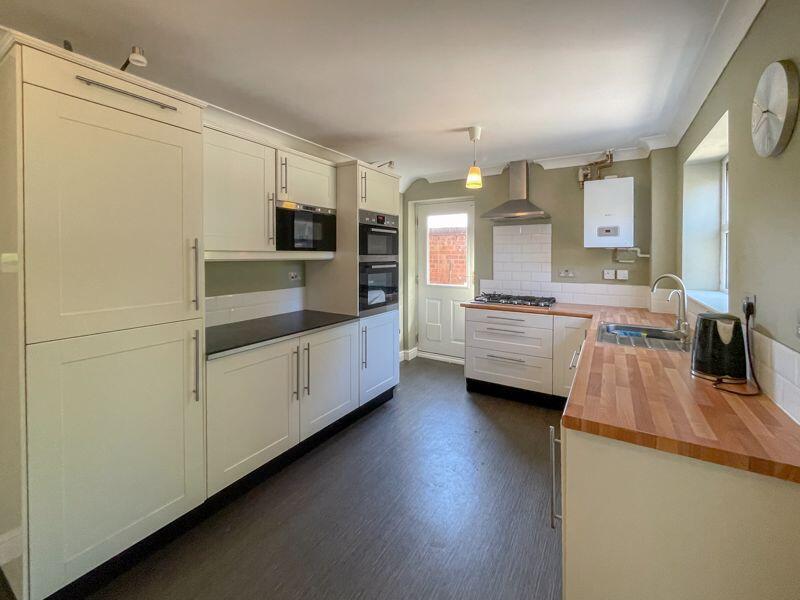 Adams Close, Grange Park, Hedge End, SO30