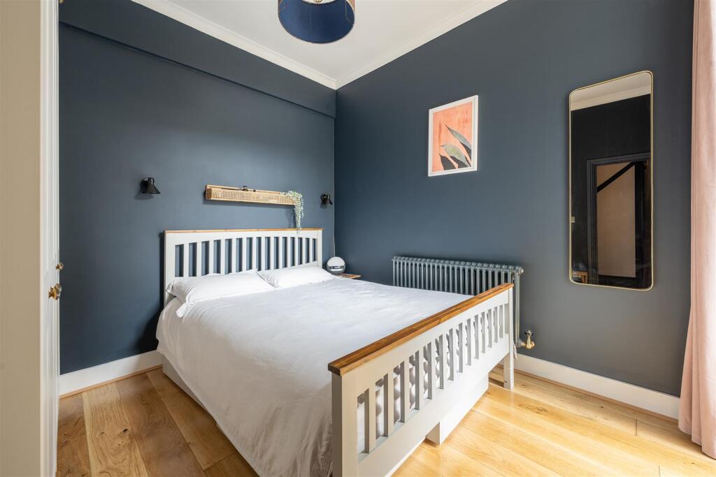 Colchester Road, E10