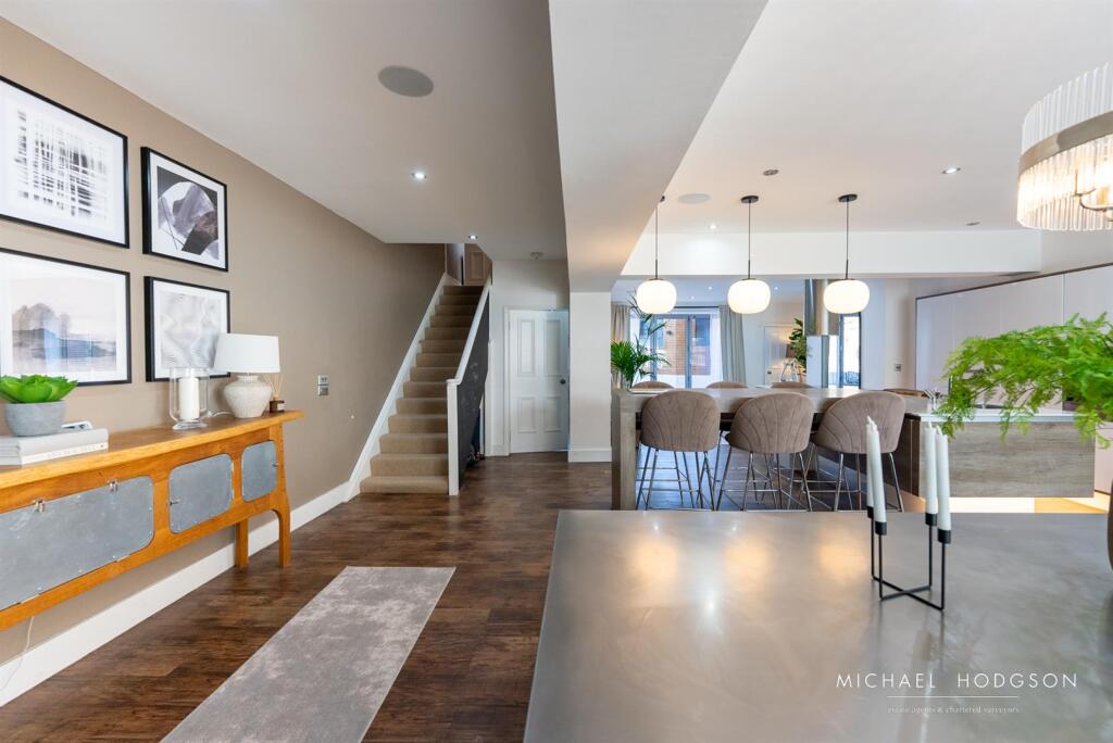 Family / Dining Room / Kitchen