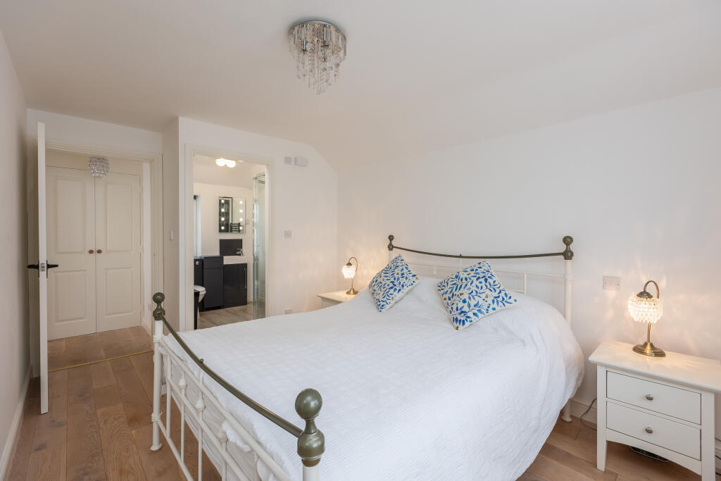 East View Bedroom 1-3