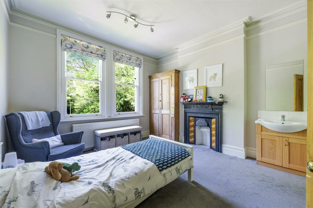 TOWER ROAD, 20A (16).jpg