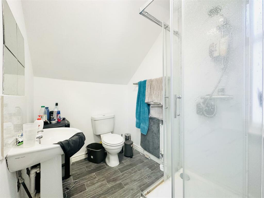 Bathroom 2