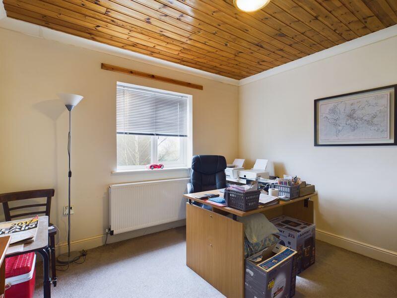 Bedroom/Office