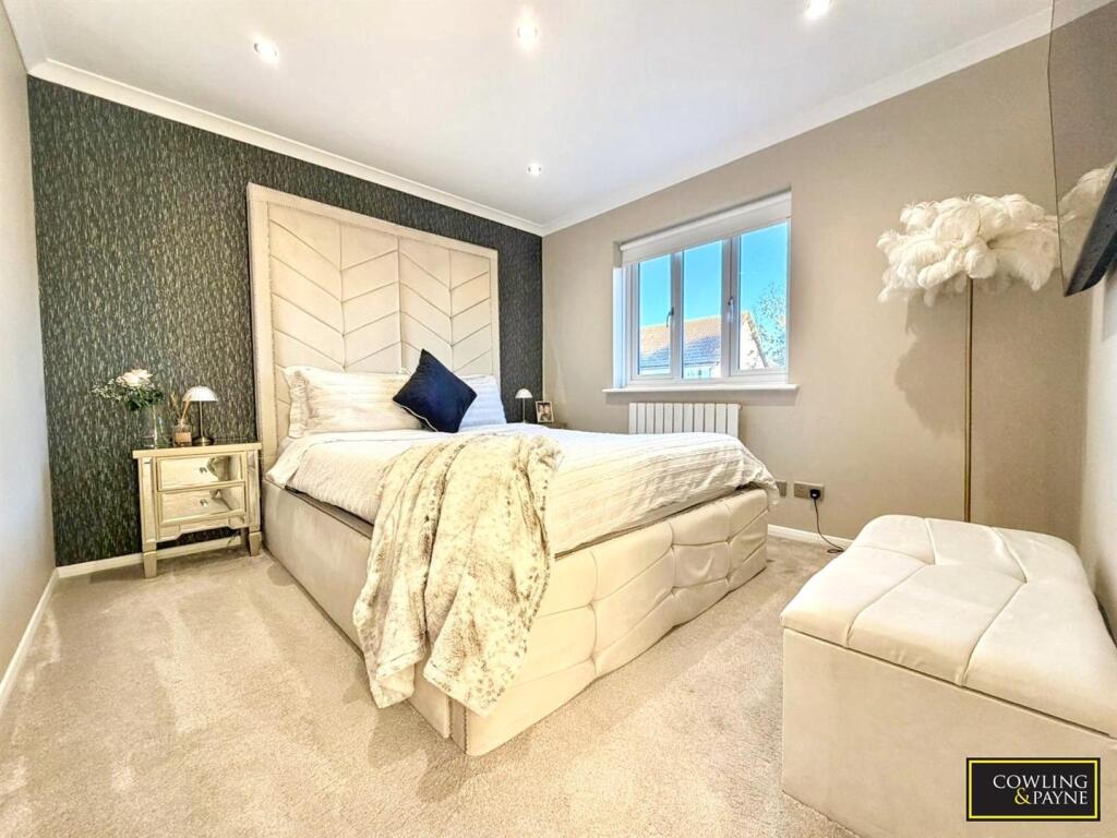 WhatsApp Image 2026-01-05 at 10.31.08 (4).jpg