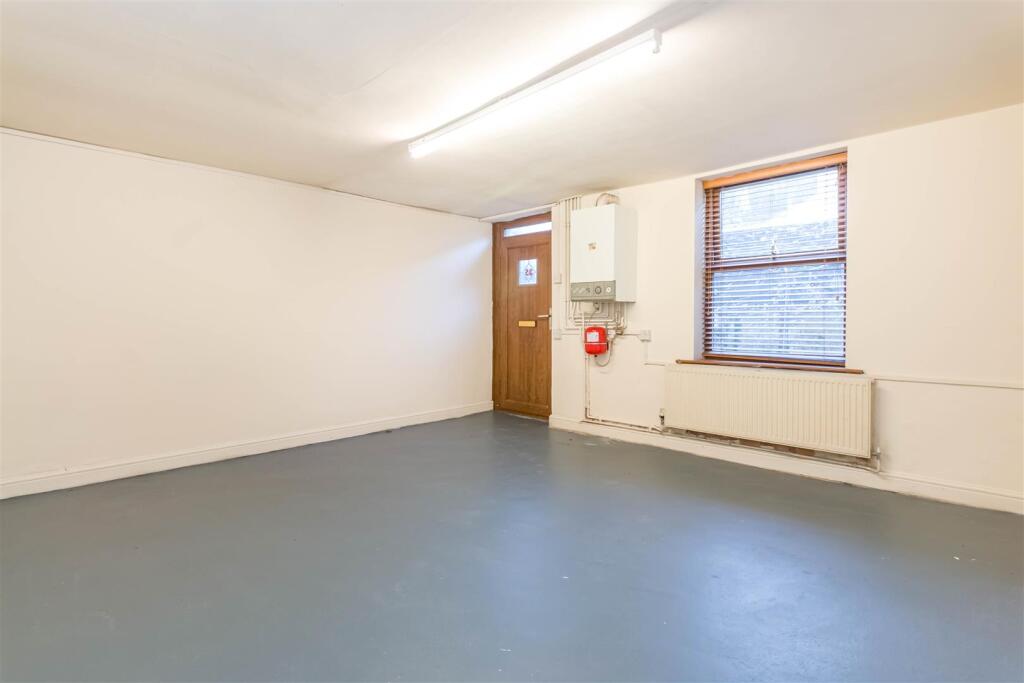 35 Delph New Road Dobcross OL35BA 024.JPG