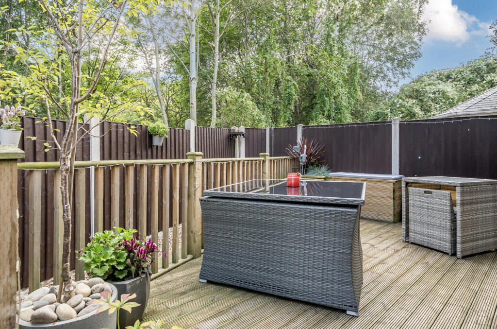 1348224-10-68bb0b...