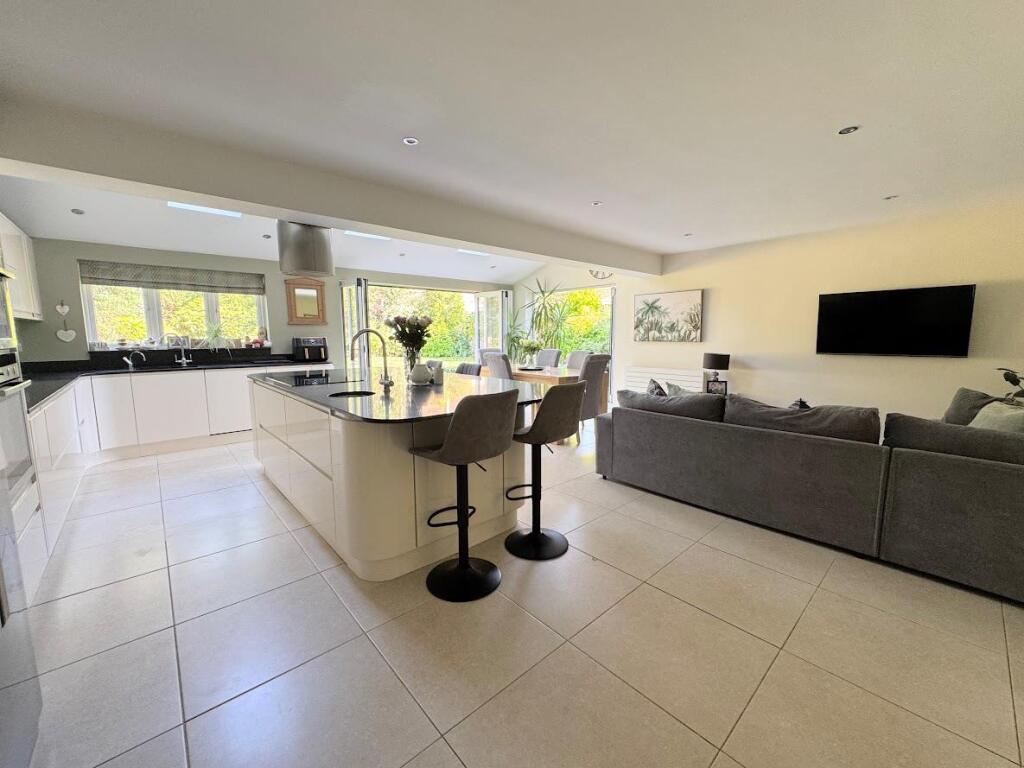 LIVING DINING KITCHEN