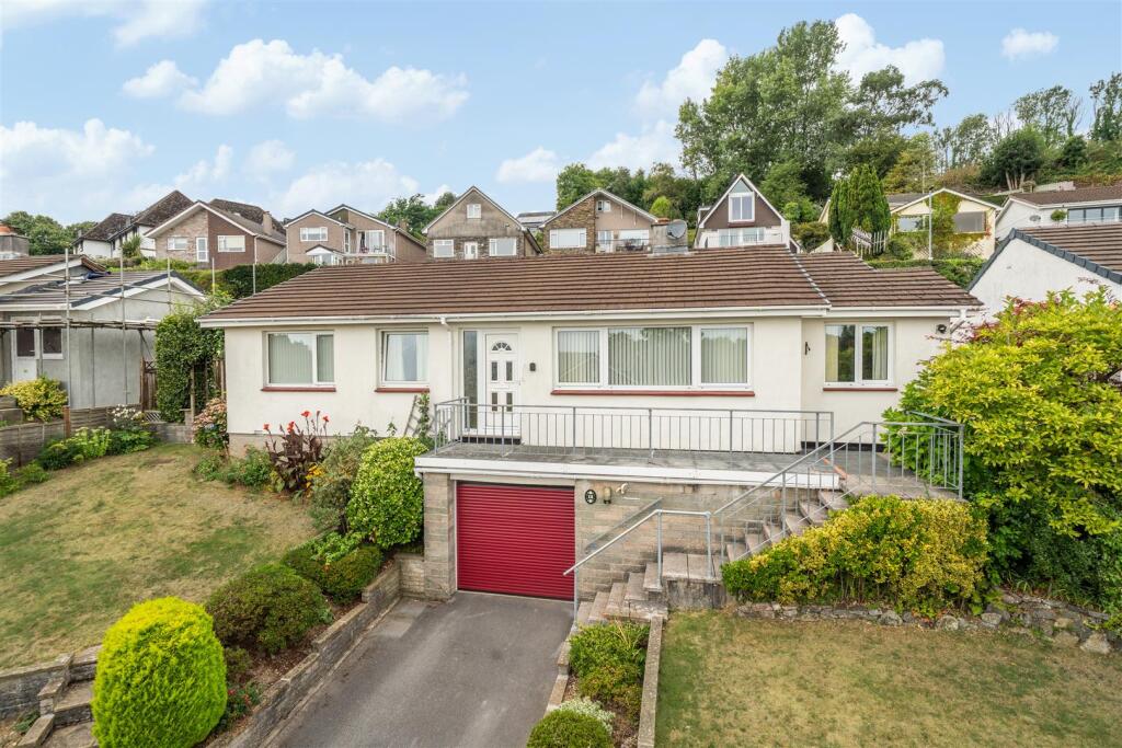 Crescent Gdns E1.jpg