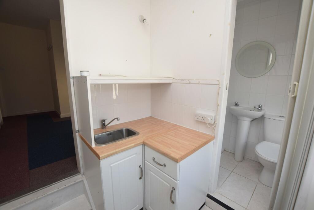 Flat 1