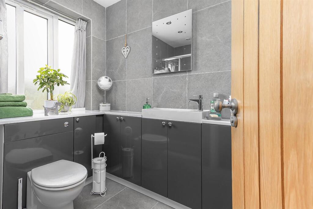 16 School Street, Church Lawford (11).jpg