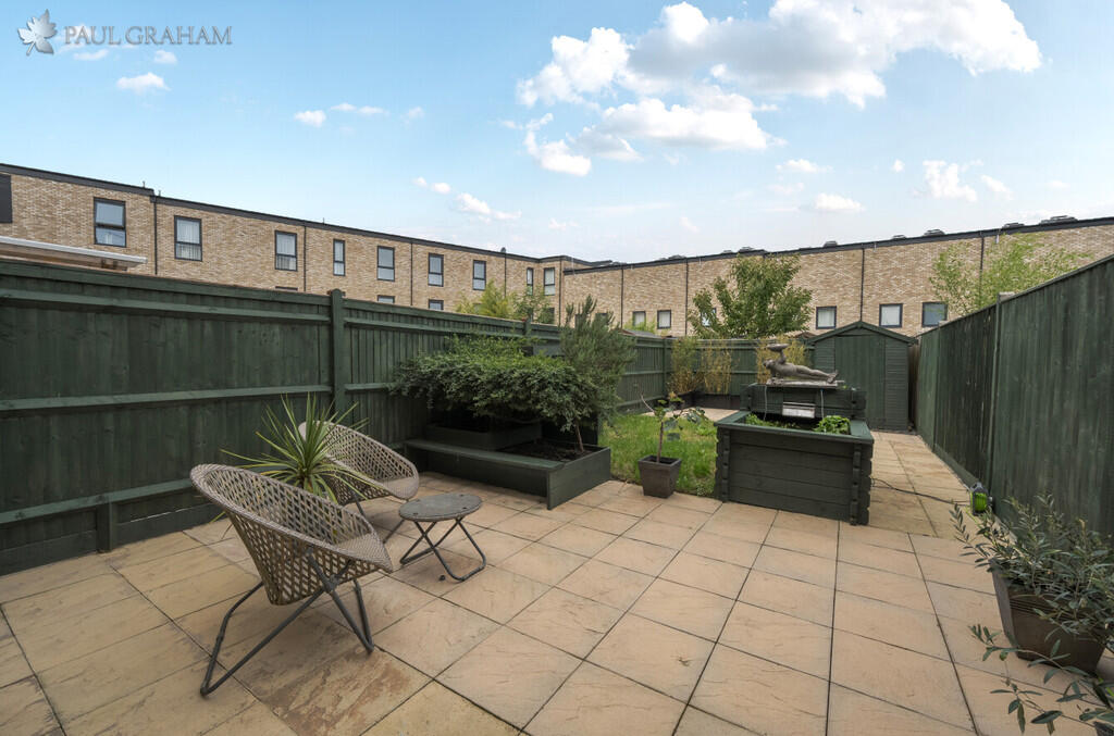 392b765b-1e62-499...