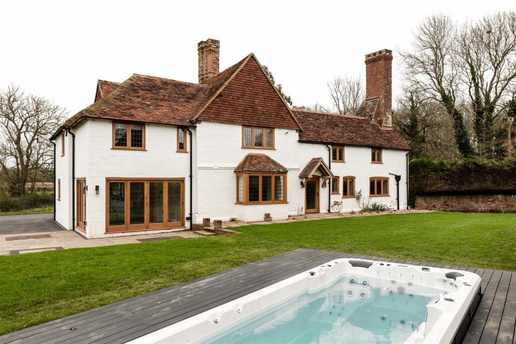 Bridge Farm 6.jpg