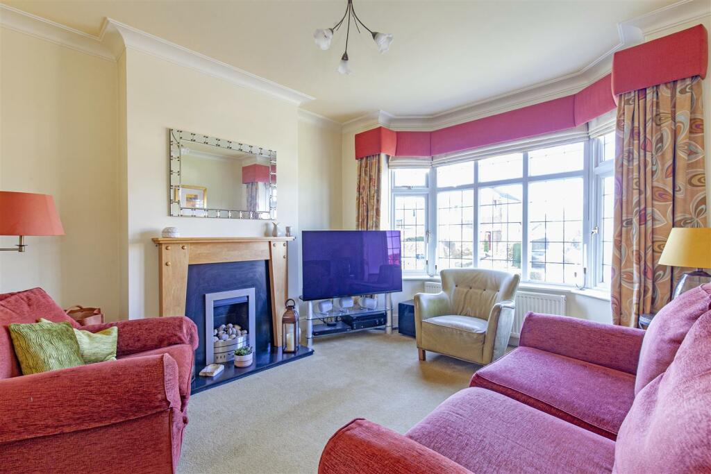 Reception Room-2.jpg