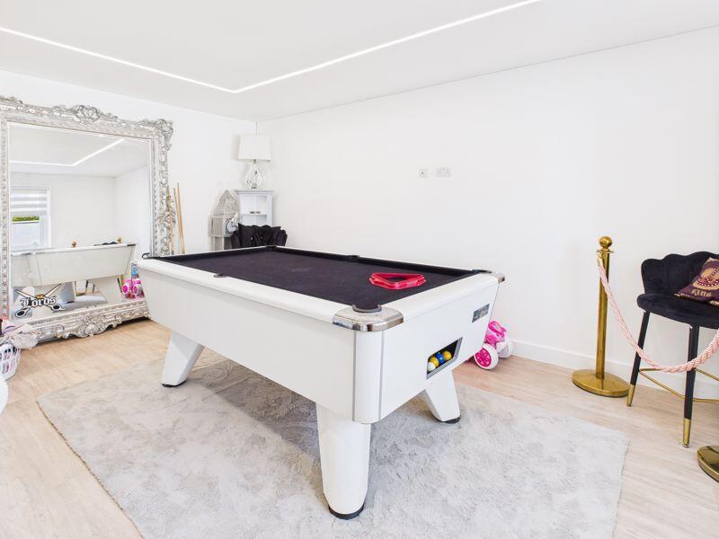 games room/utility