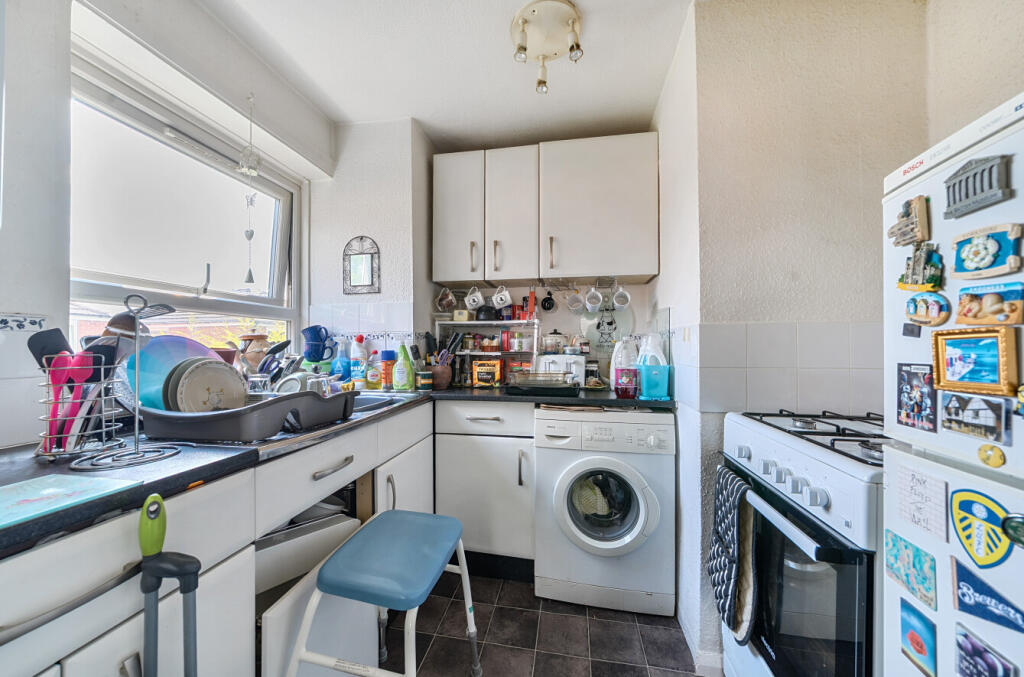 1294659-4-68483db...