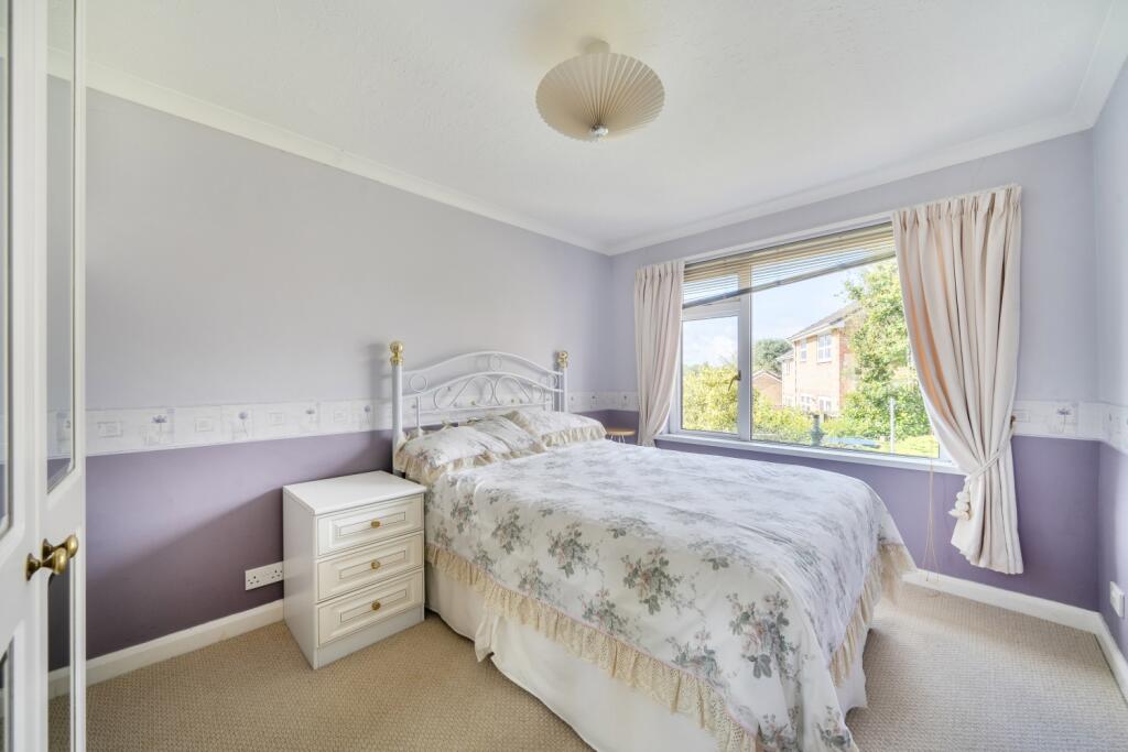 1348935-8-68b96af563a4c