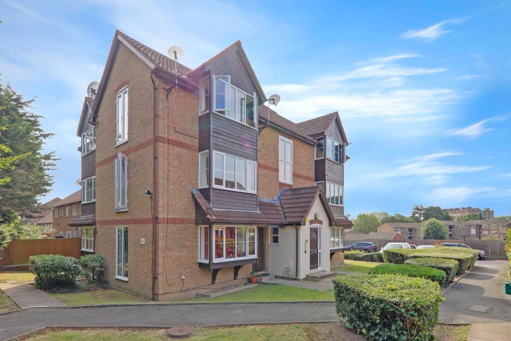 15-3bc9JHPropWpen - 99 Orchard Grove - 43-medium.j