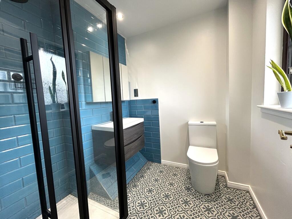 Principal Bedroom En Suite