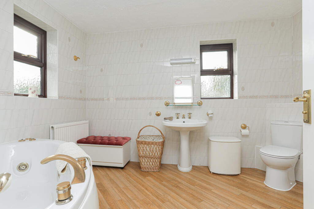 general 7 Newbury Cl