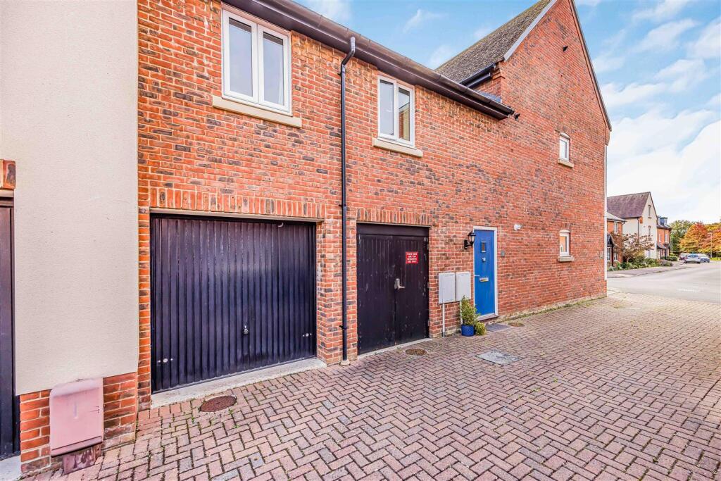 Flat 5, Mouliere Court, St. Georges Road, Denmead-