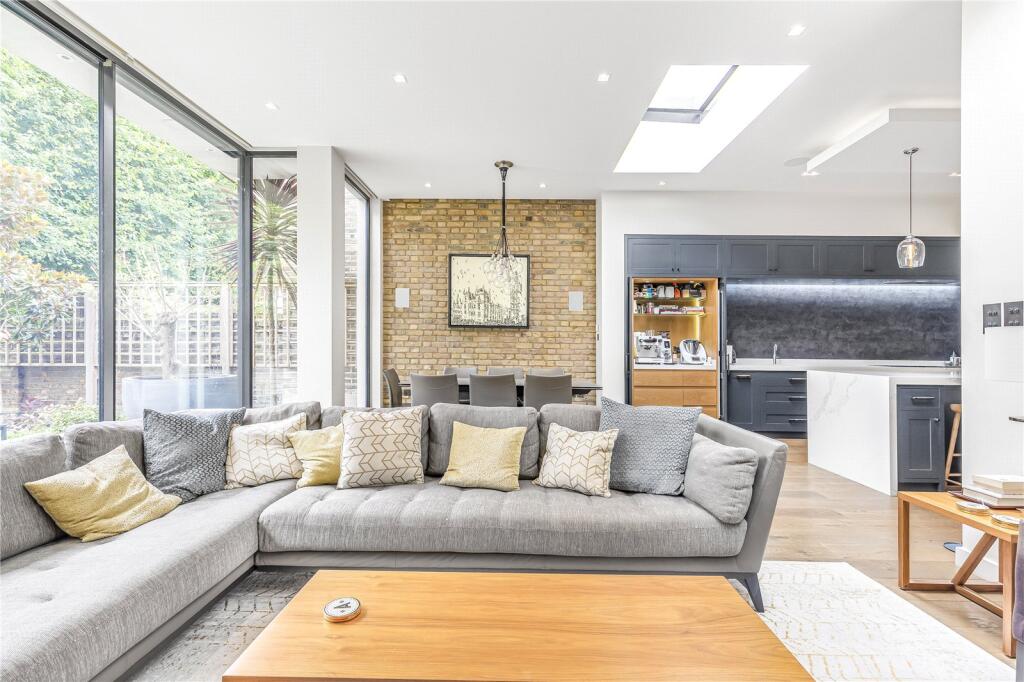 Kitchen/Family Room