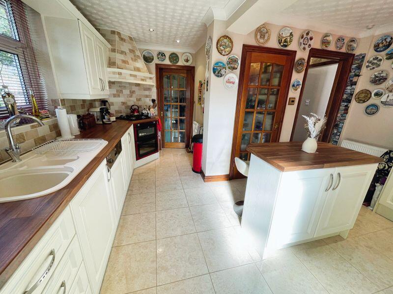 Breakfast Kitchen