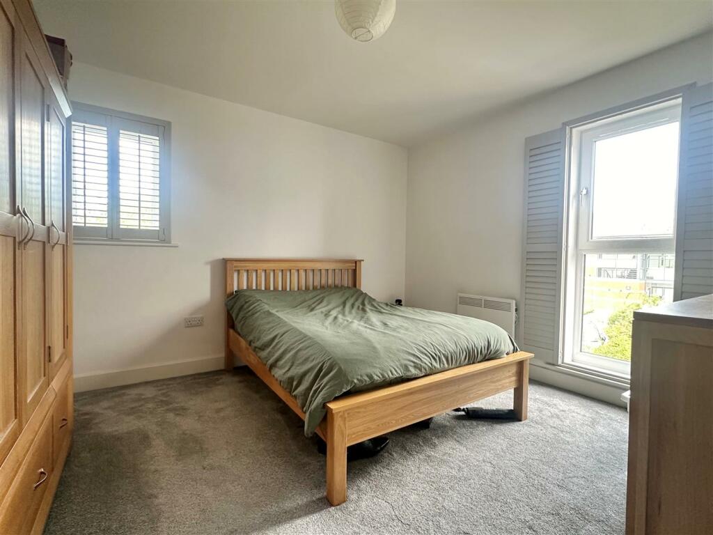 bedroom.jpg