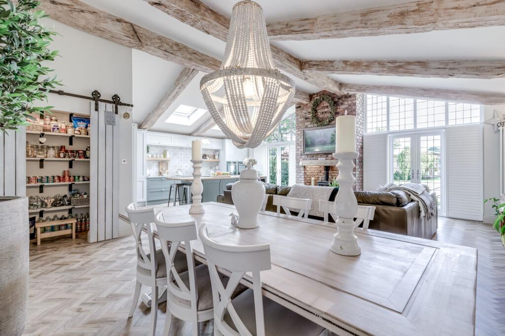 Lounge / Diner / Kitchen