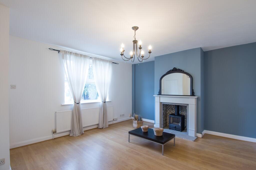 Brackenhall Road Adam Hendry EweMove Lounge