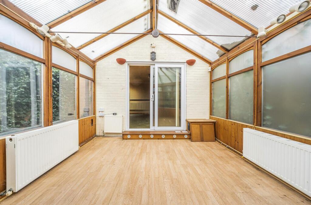 2 Bakehouse Lane, Rugby