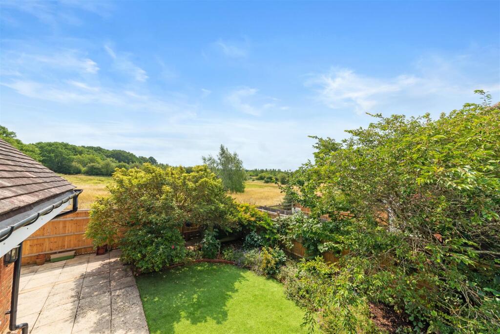 3 Childsbridge Farm Place 34.jpg