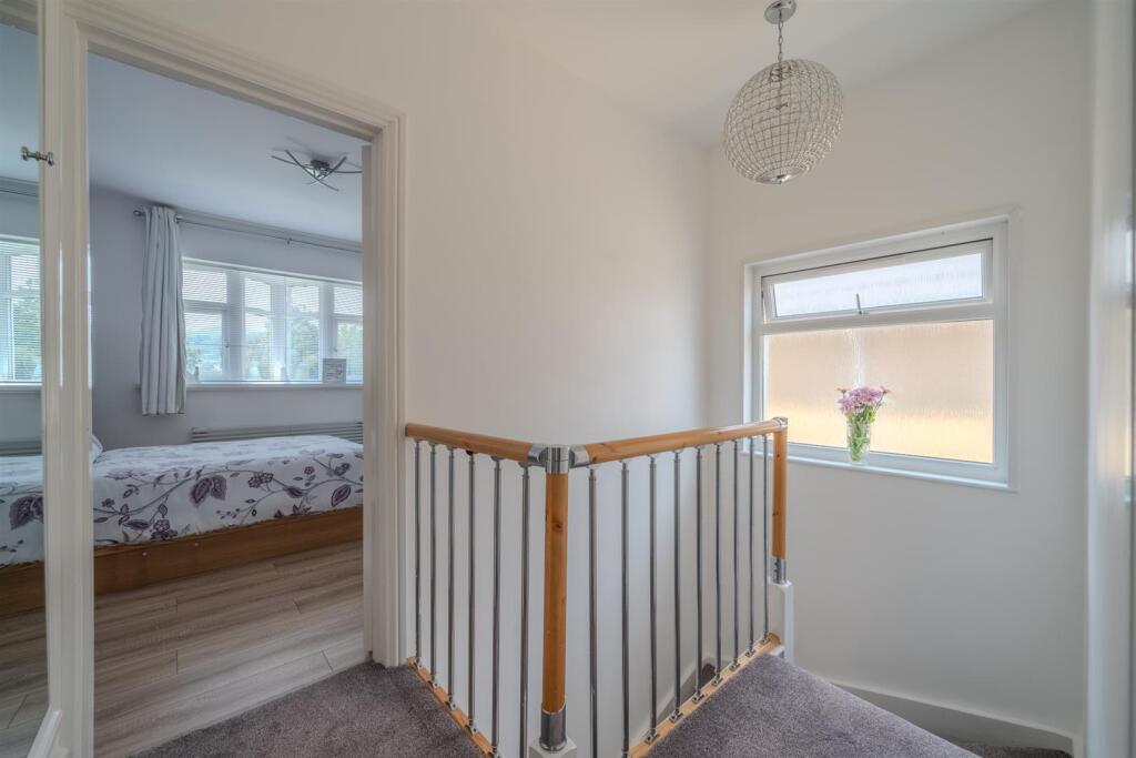 194 The Highway-14.jpg