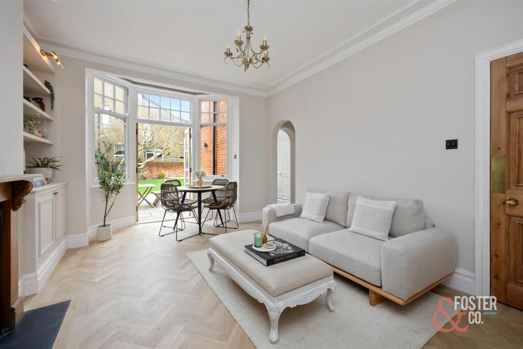 Lawrence Road, 19, Garden Flat-011.jpg