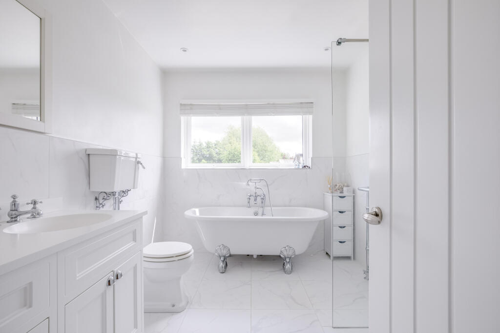 64 Furlong Road, SL8 5AH (LOW RES)-3