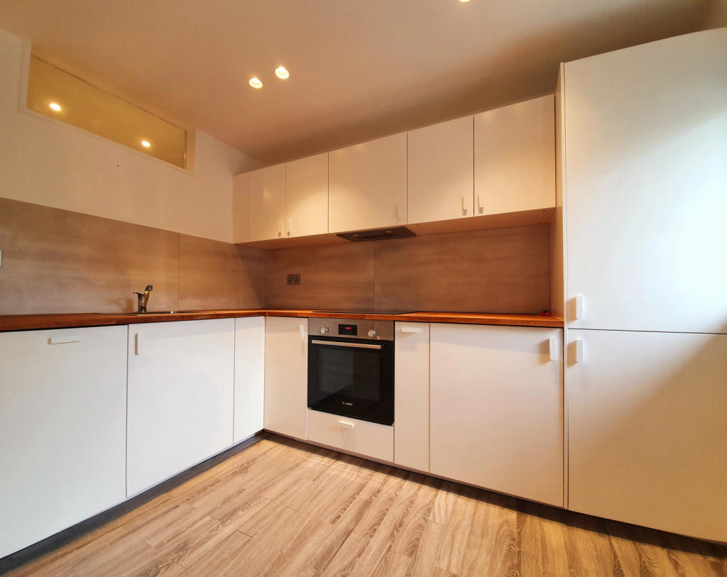 Modern 1 Bedroom Flat to Rent