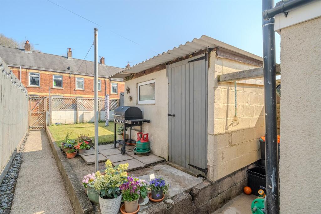 17 Torfaen Terrace-14.jpg