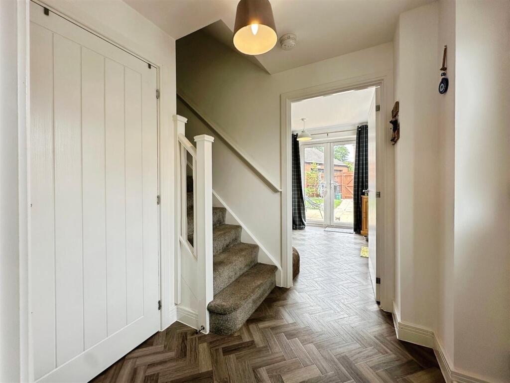 c3a7906e--4011-A1A9-7E9762655088-16722-0000054A220